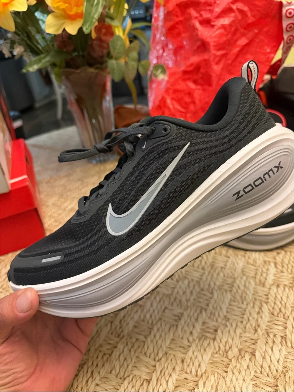 Nike Vomero Plus  sz 10 mens new no box !!! Black and white color way!!!